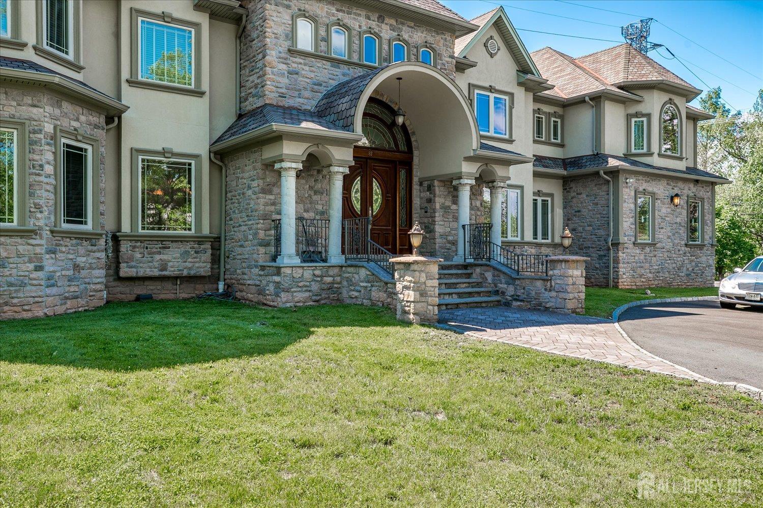 87 Ellmyer Road, Edison, NJ, 08820