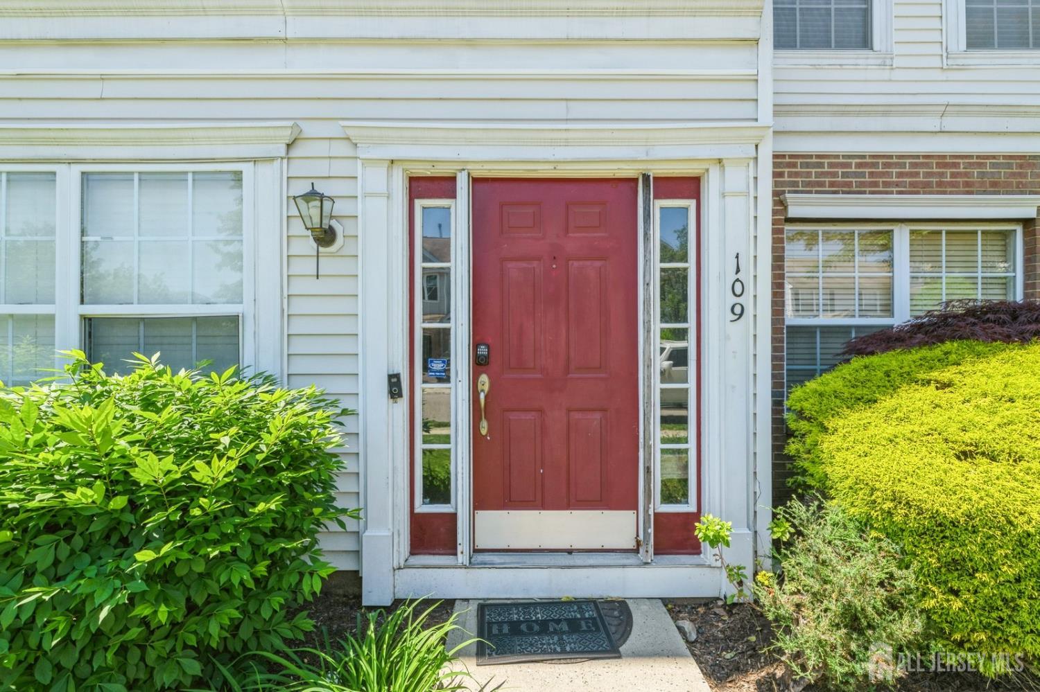 109 Giera Court, Sayreville NJ 08859 - View 2