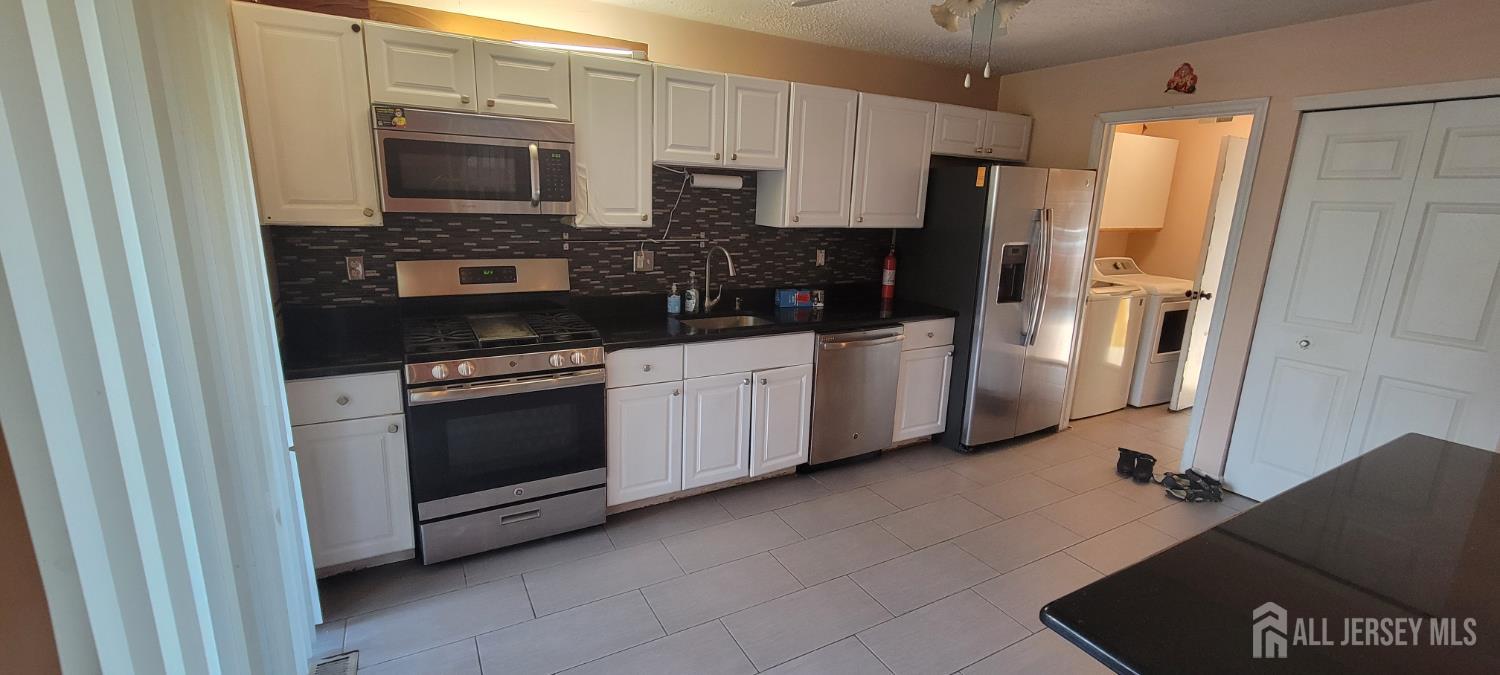 24 Cotoneaster Court, South Brunswick NJ 08852 - View 3
