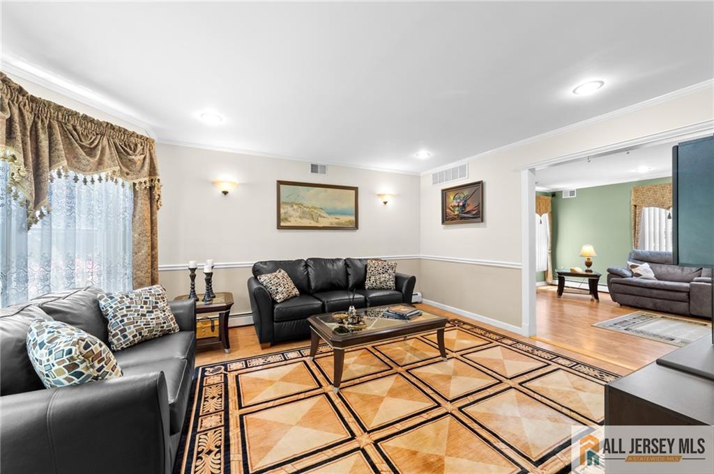 21 Tanglewood Place, Monroe NJ 08831 - View 4