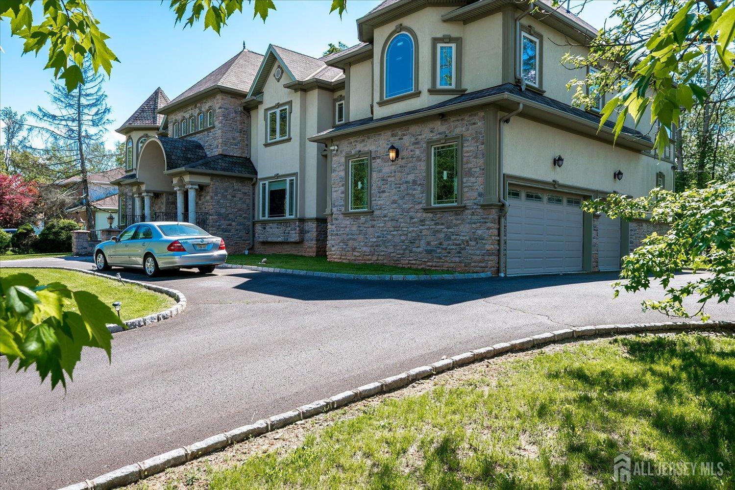 87 Ellmyer Road, Edison, NJ, 08820