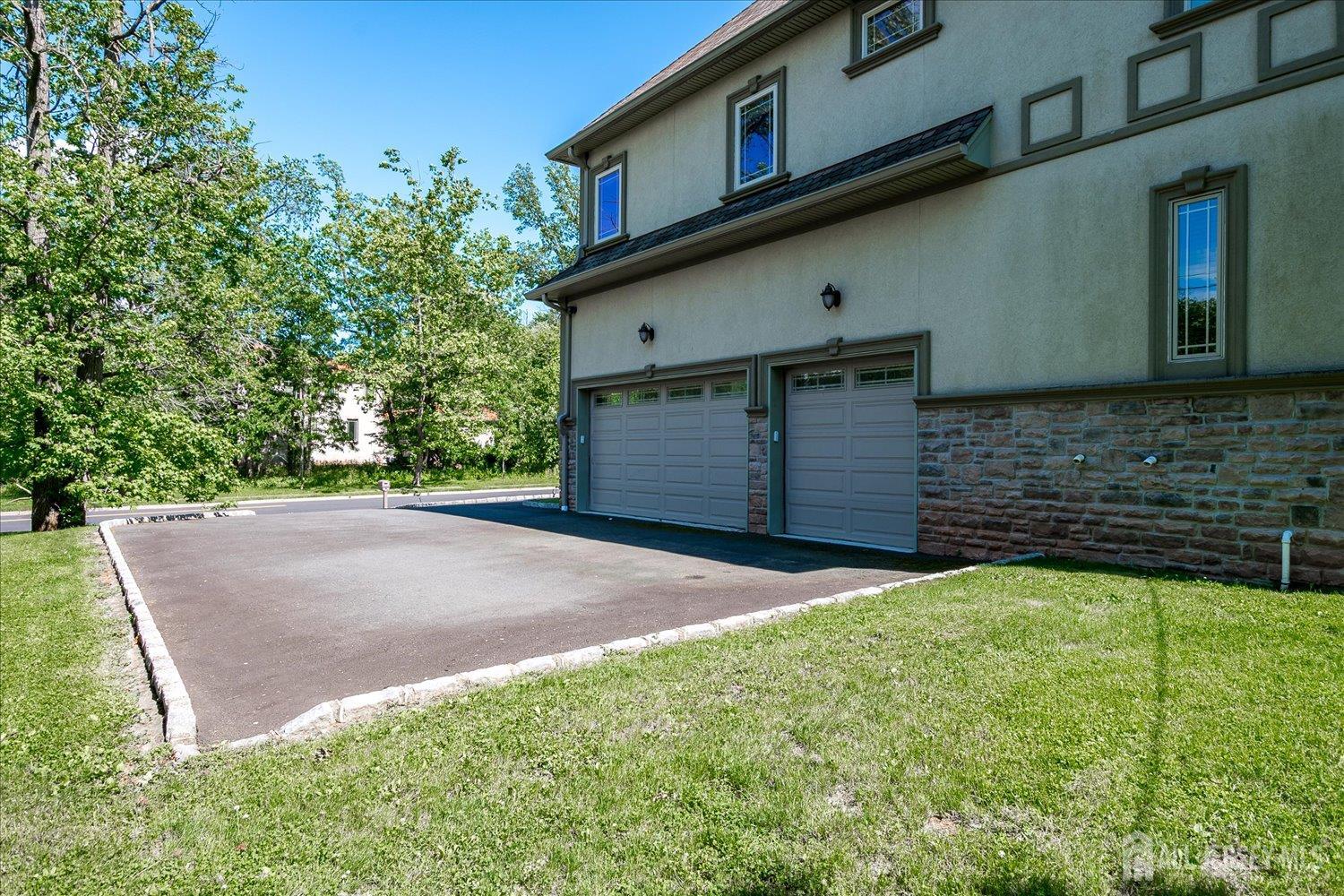 87 Ellmyer Road, Edison, NJ, 08820