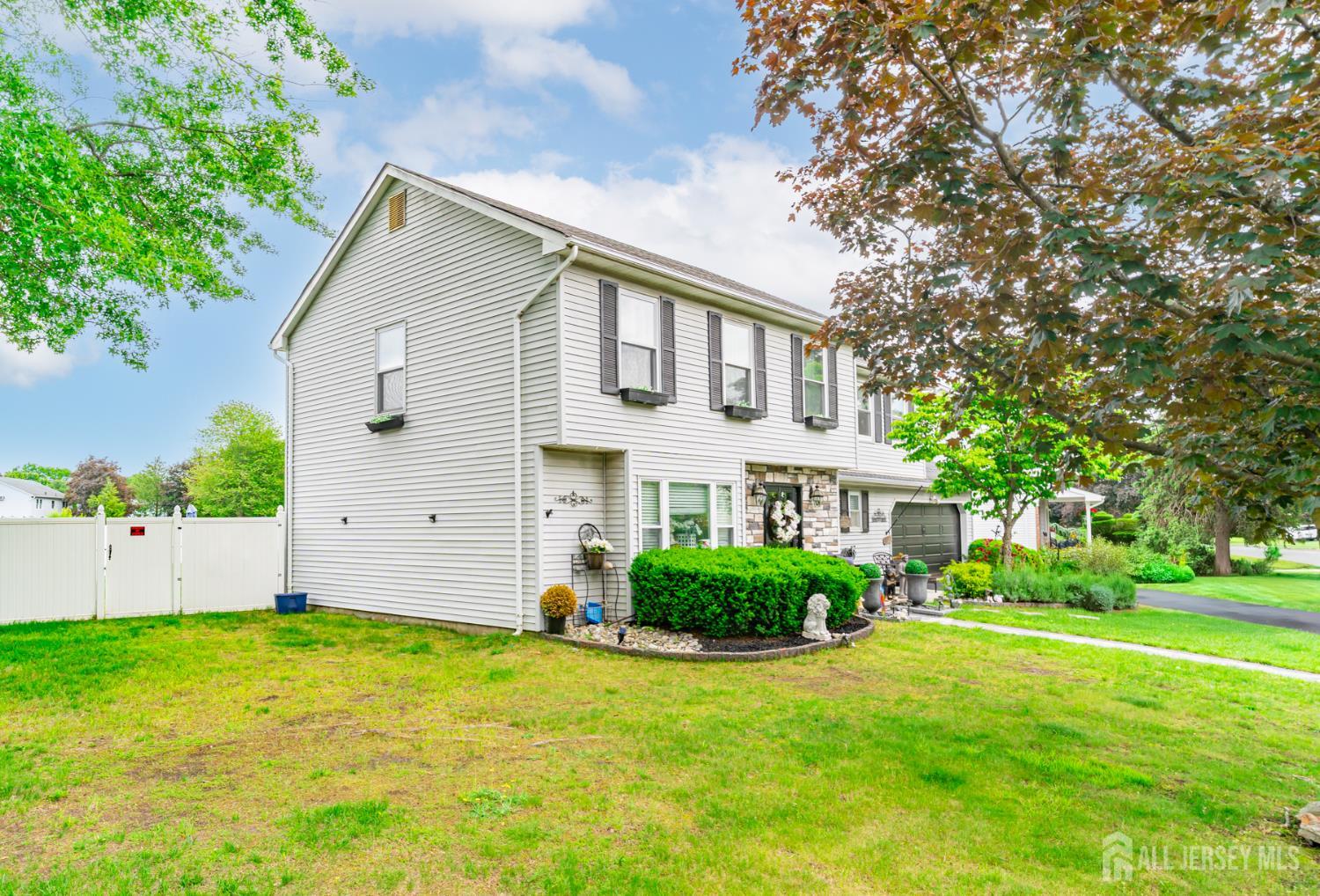 24 Higgins Road, Old Bridge NJ 08857 - View 3