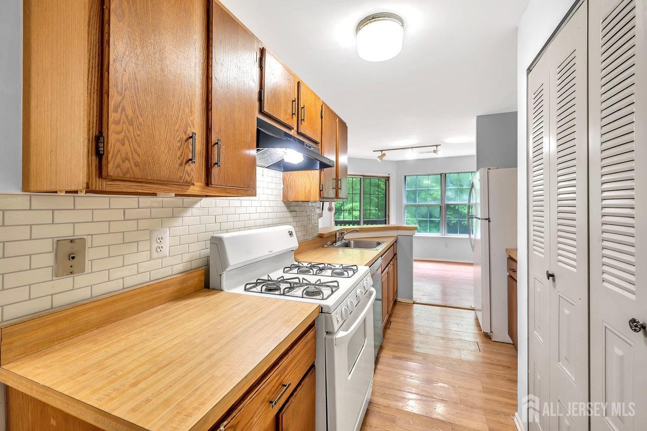 3292 Cypress Court, South Brunswick NJ 08852 - View 4