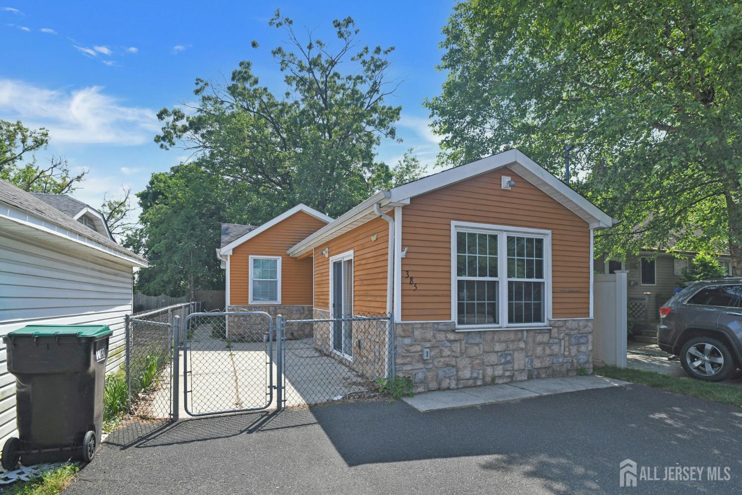 385 Shoreland Circle, Old Bridge NJ 08879 - View 2