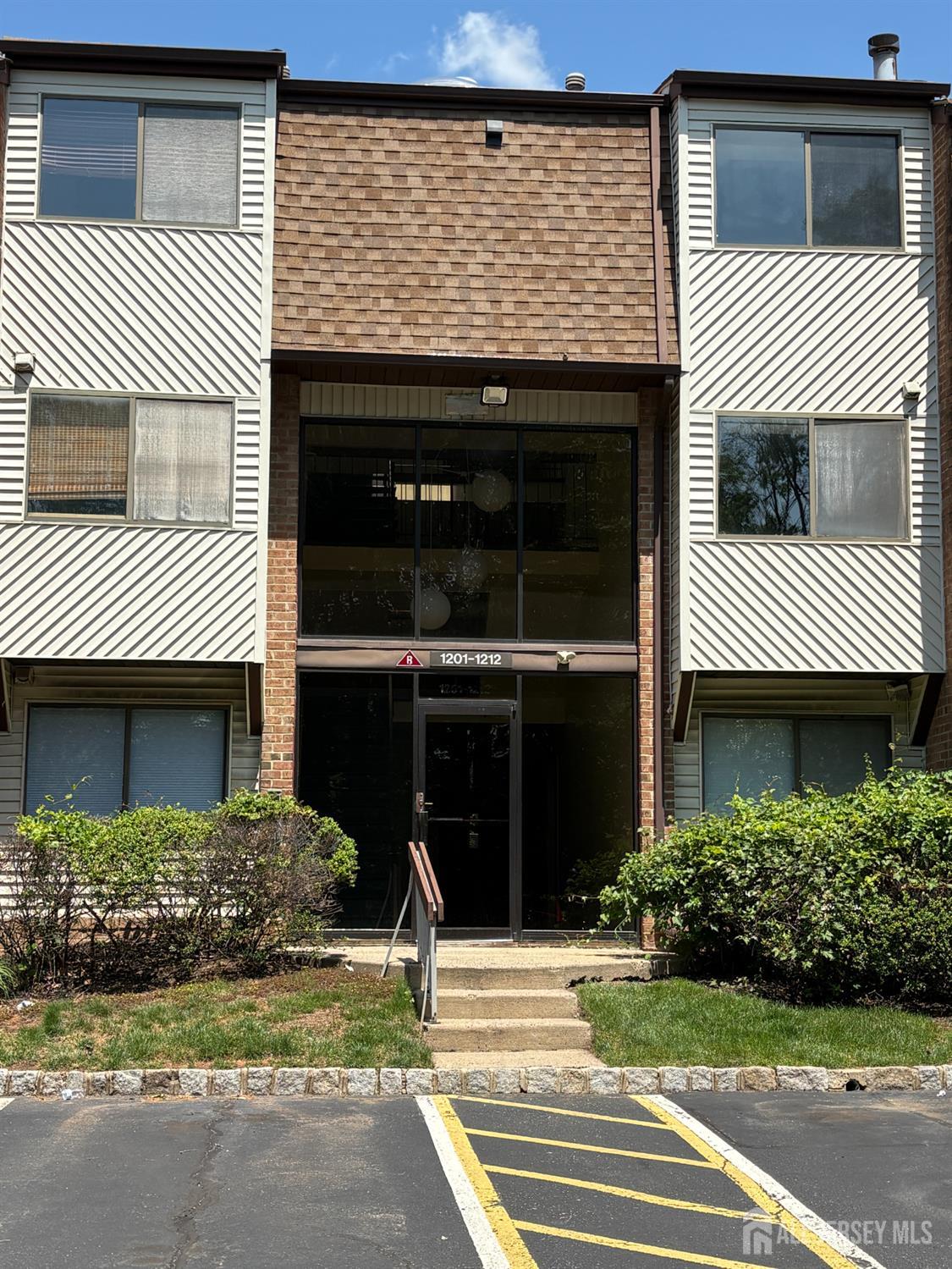 1209 Edison Glen Road, Edison NJ 08873 - View 2