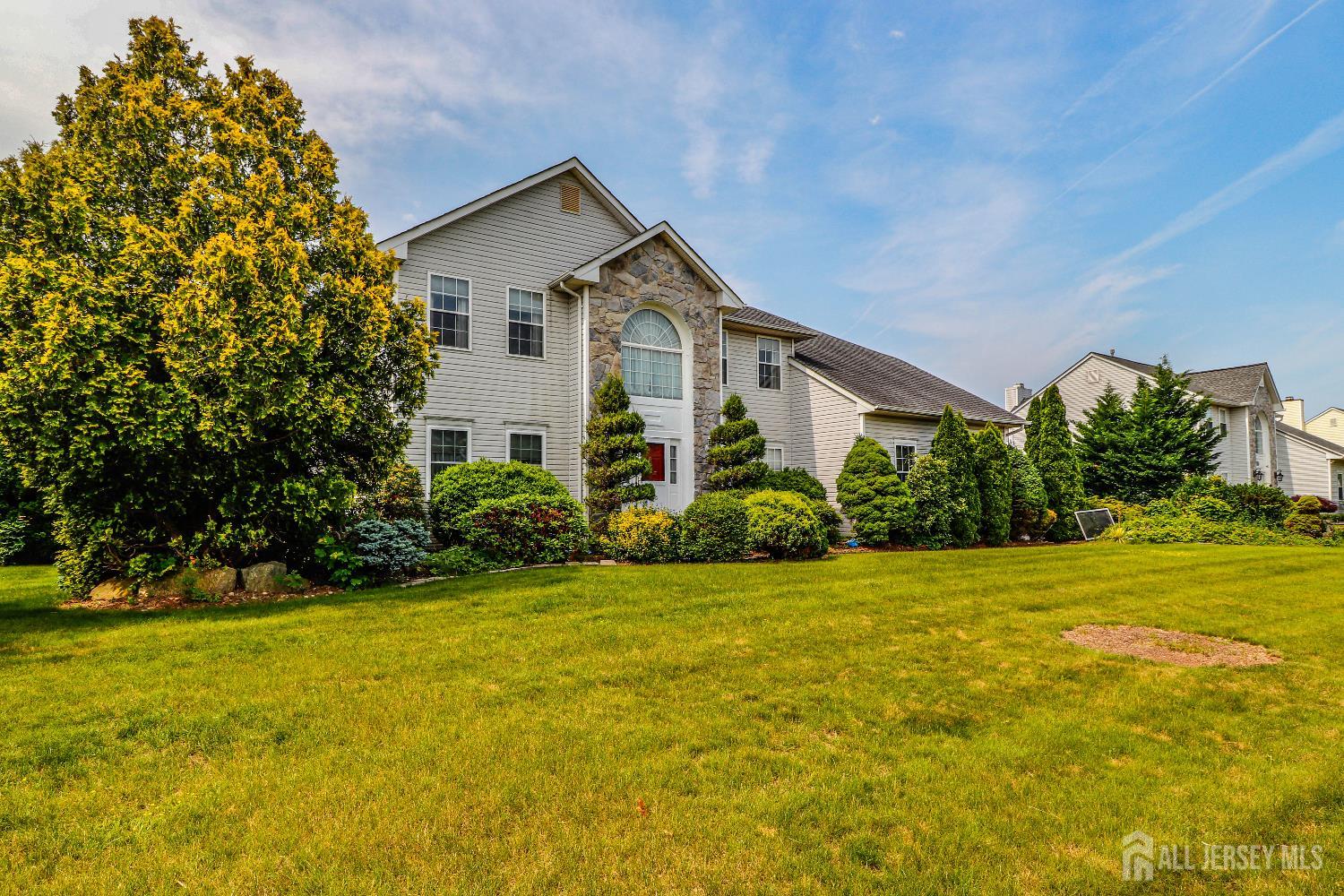 8 Staudt Court, Franklin NJ 08873 - View 3