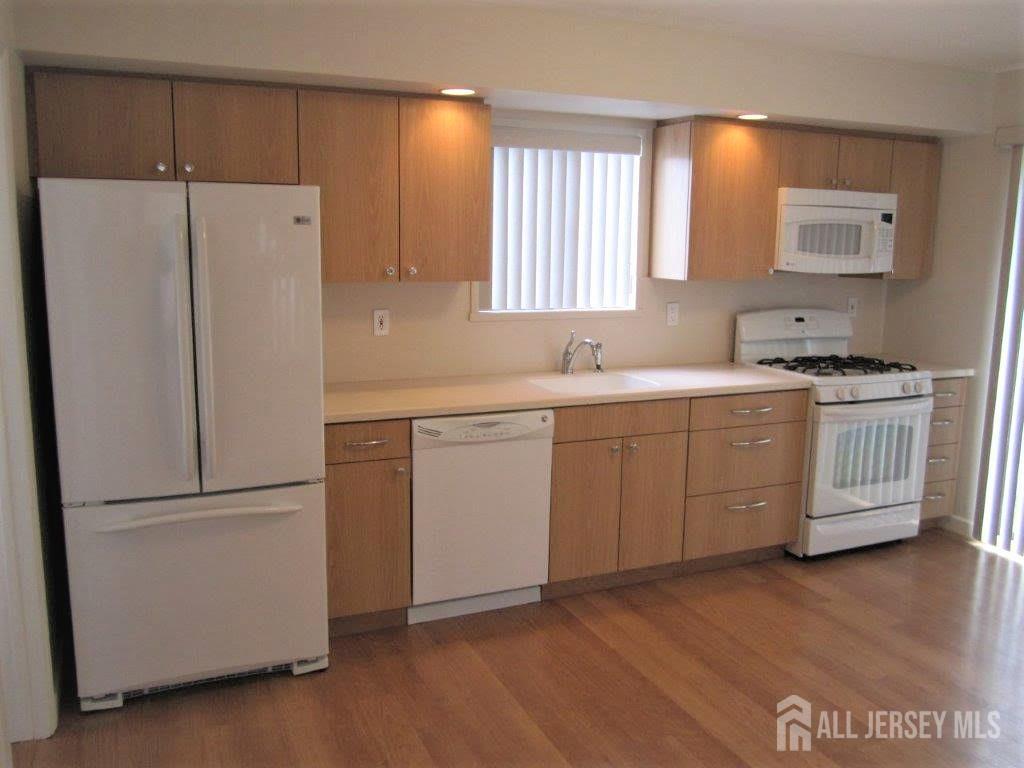 46 Ironwood Court, South Brunswick NJ 08852 - View 2