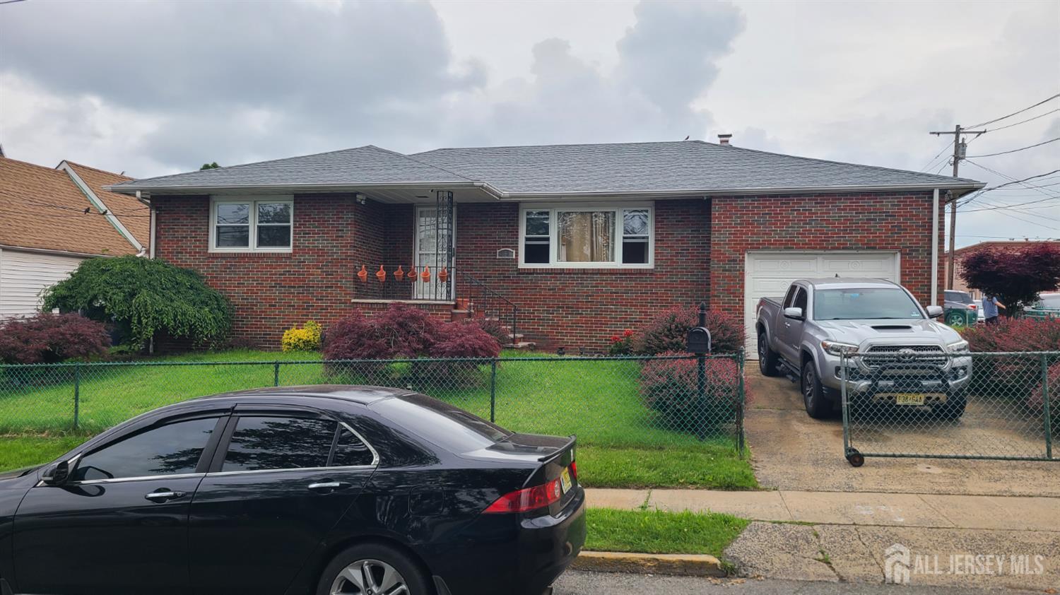 354 Alpine Street, Perth Amboy NJ 08861 - View 2
