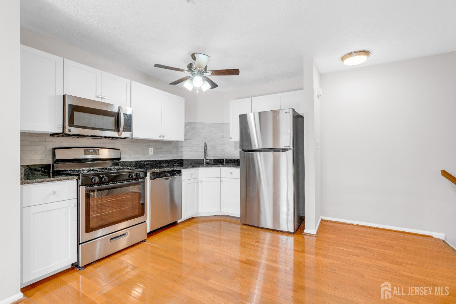 51 Inverness Drive, Edison NJ 08820 - View 3