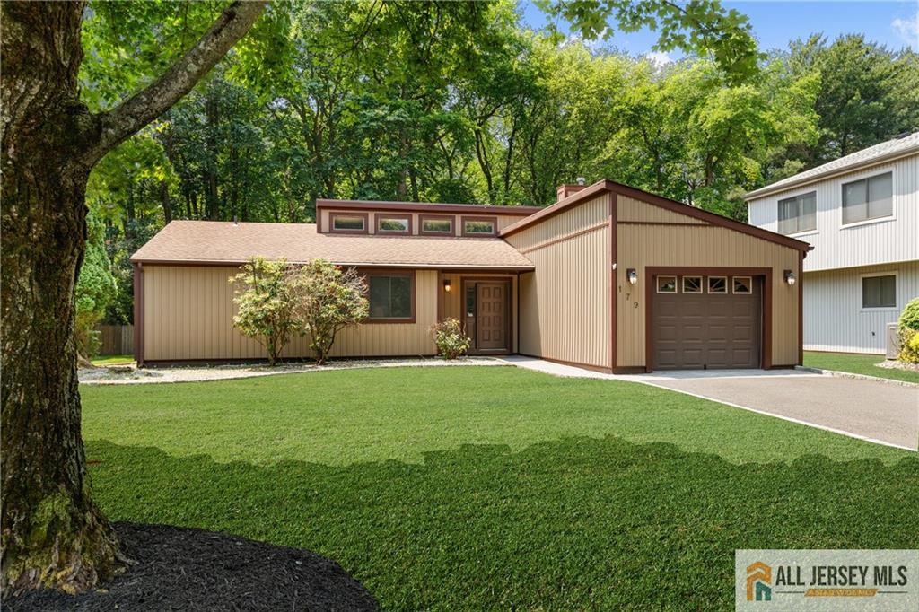 179 Hidden Court, Old Bridge NJ 08857 - View 2