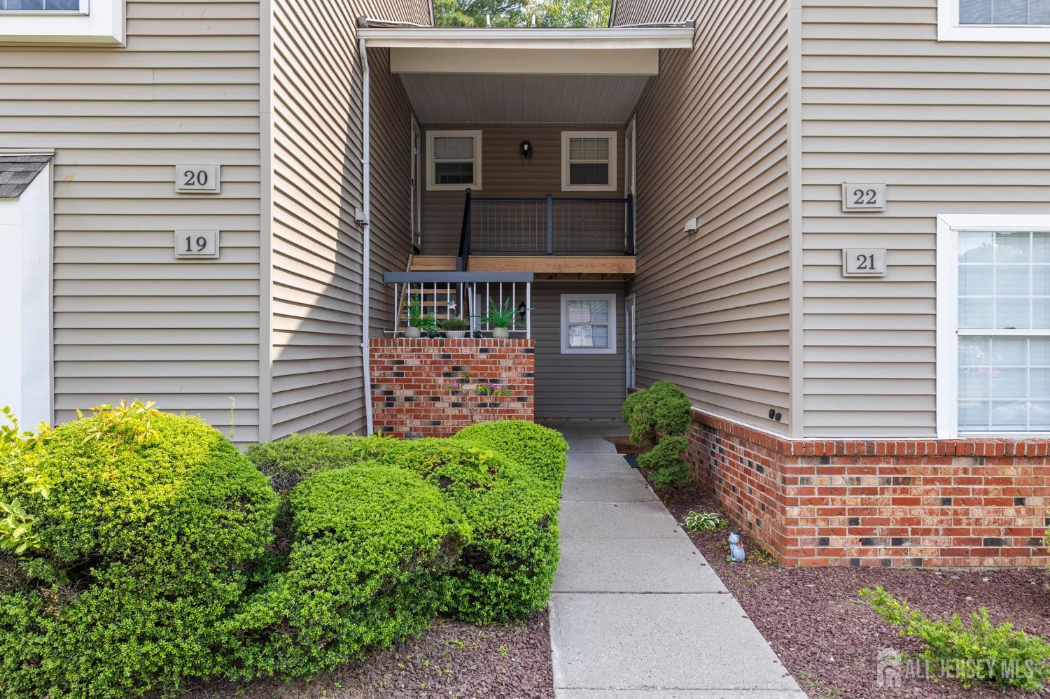 20 Lindsey Circle # 20, Old Bridge NJ 08857 - View 2