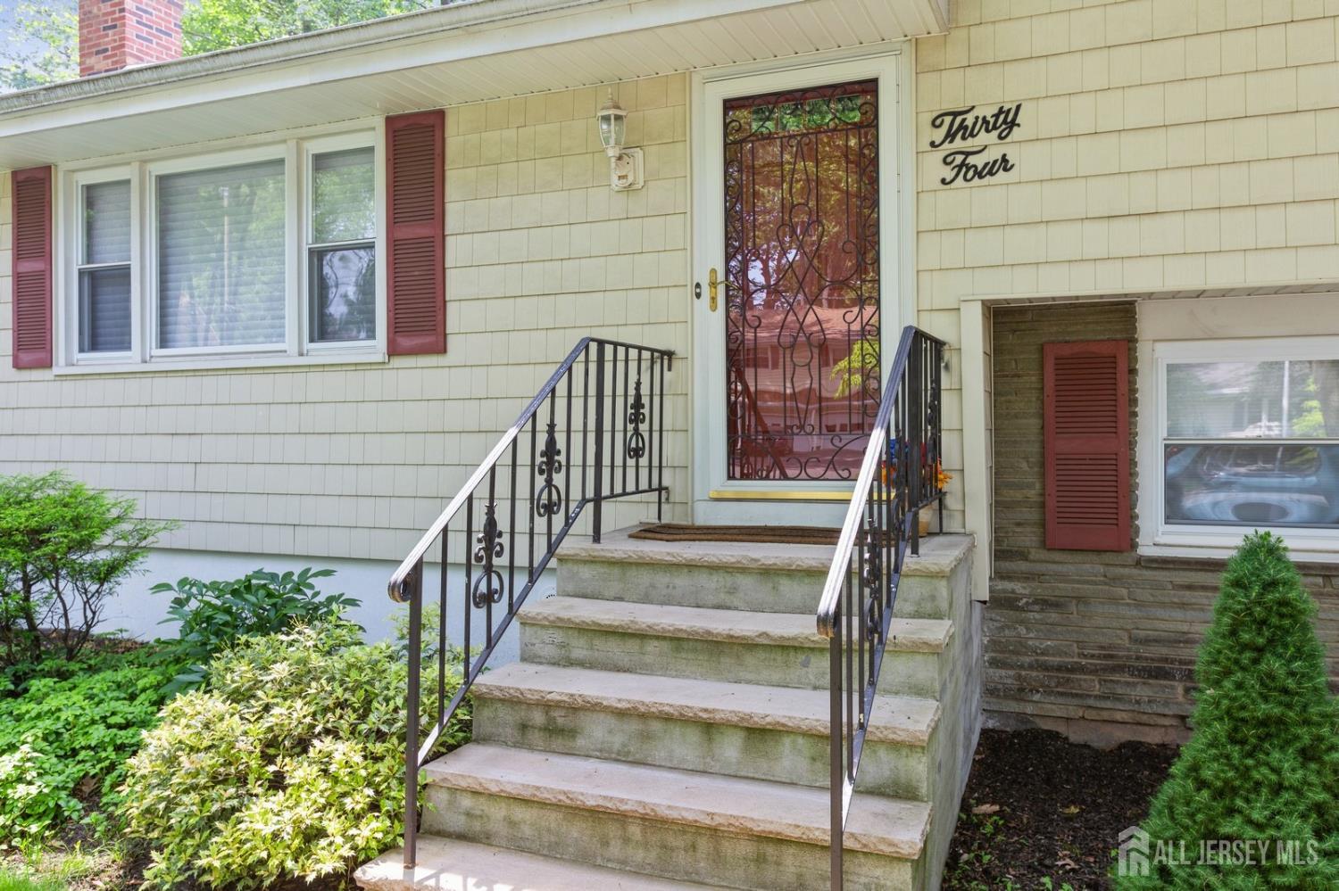 34 Remington Drive, Edison NJ 08820 - View 4