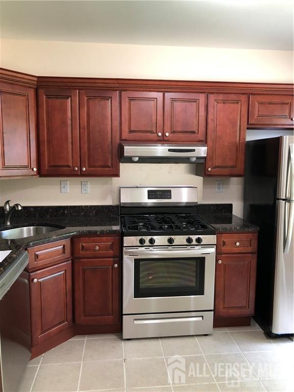 322 Hampshire Court, Piscataway NJ 08854 - View 2