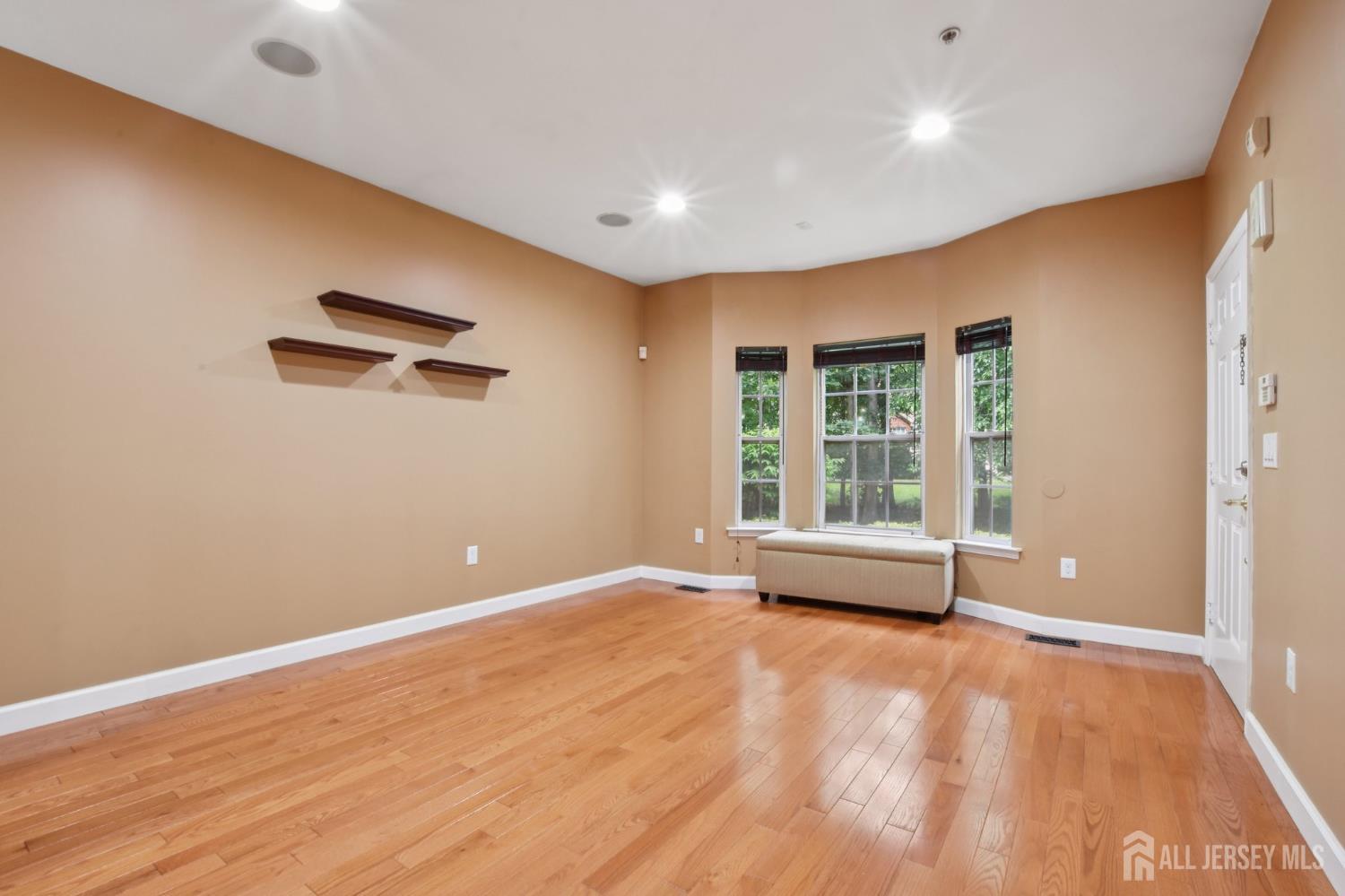 90 Forest Drive, Piscataway NJ 08854 - View 4