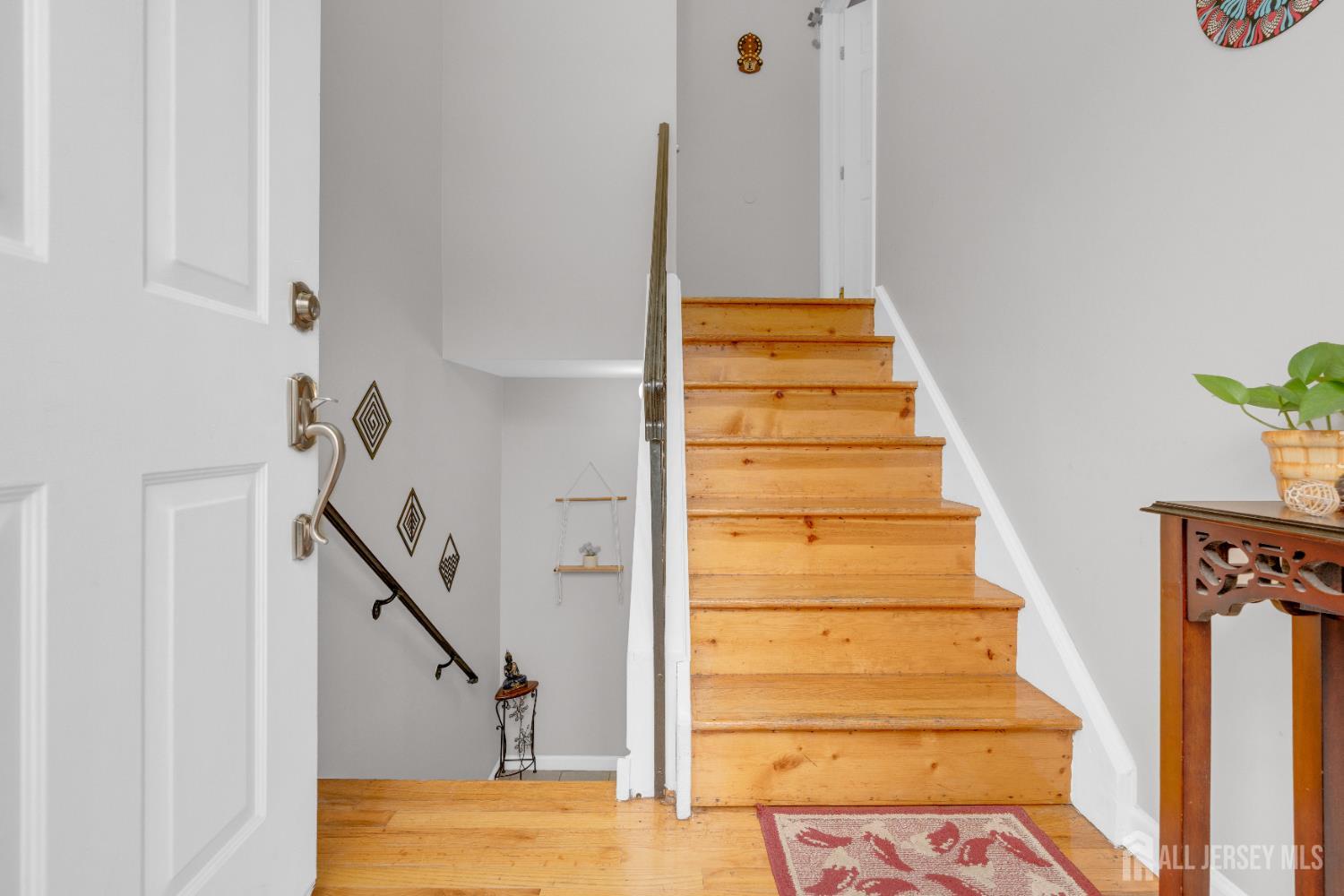 6 Harvey Avenue, Edison NJ 08820 - View 5