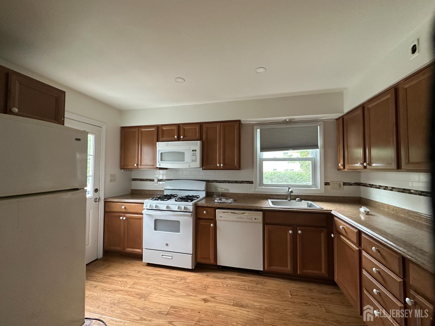 40 Carpenter Place # 0, Metuchen NJ 08840 - View 3