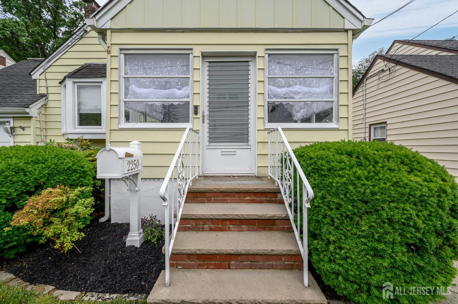 2250 Balmoral Avenue, Union Twp NJ 07083 - View 2