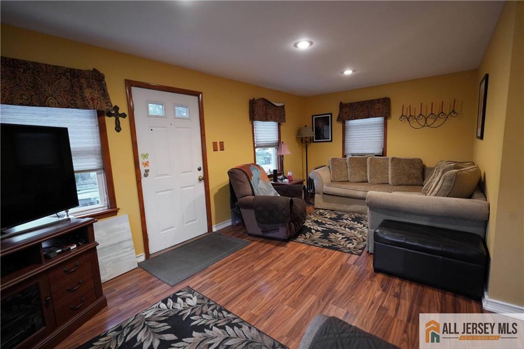 180 Correja Avenue, Iselin NJ 08830 - View 4