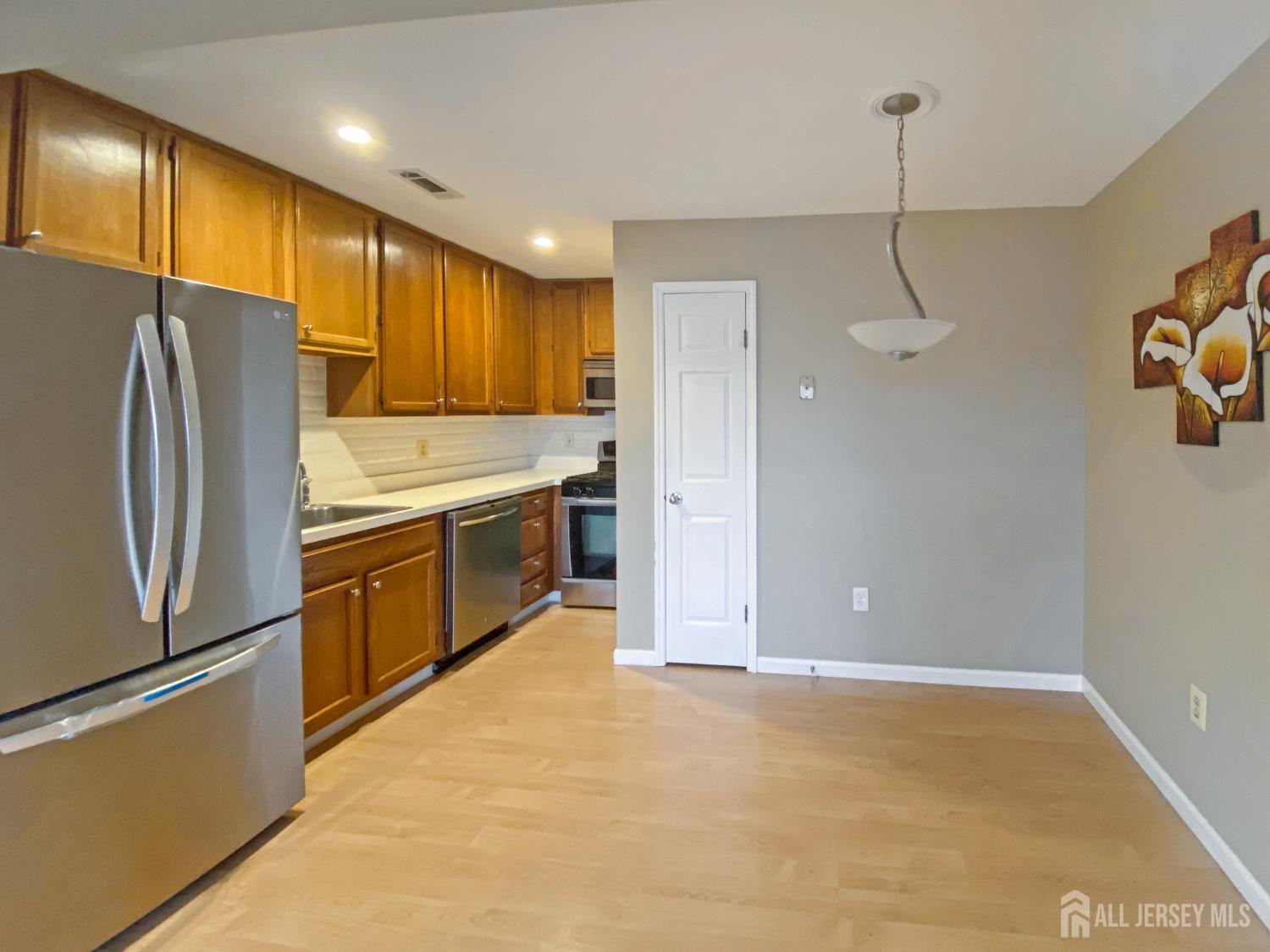 3910 Birchwood Court, North Brunswick NJ 08902 - View 4