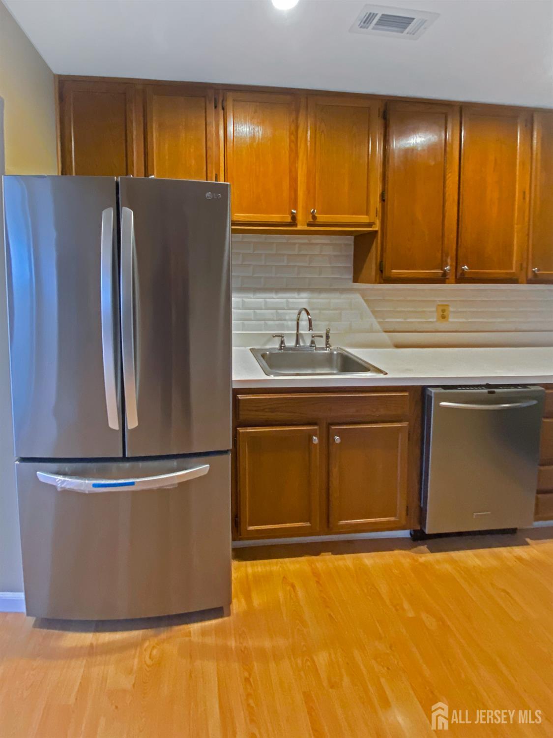 3910 Birchwood Court, North Brunswick NJ 08902 - View 5