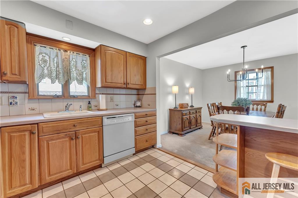 323 Green Street, Woodbridge Proper NJ 07095 - View 5
