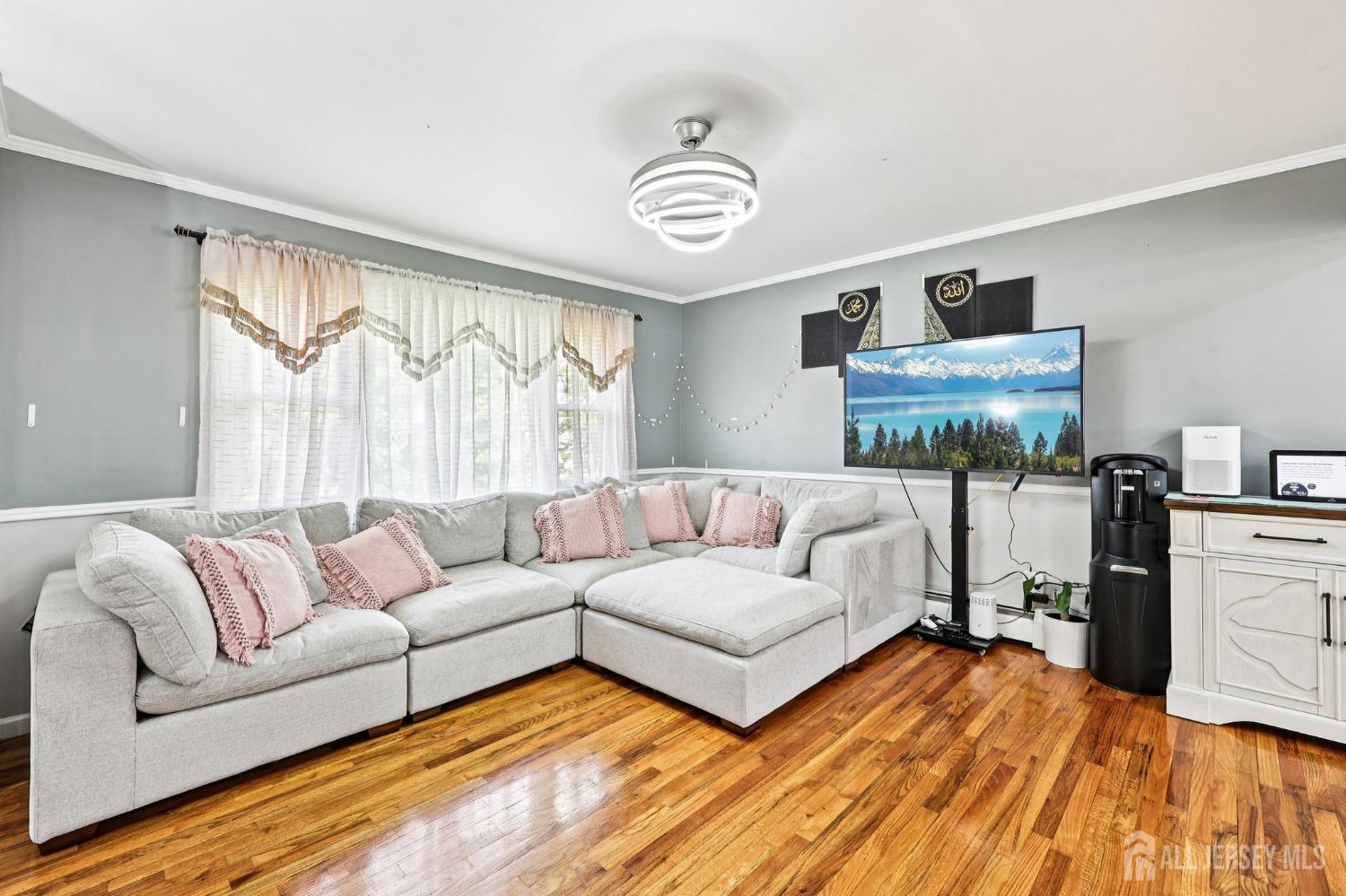 16 Kerschner Lane, East Brunswick NJ 08816 - View 4