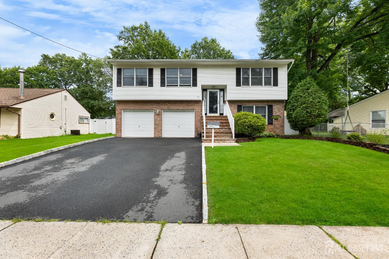 45 Kenmore Road, Edison NJ 08817 - View 2