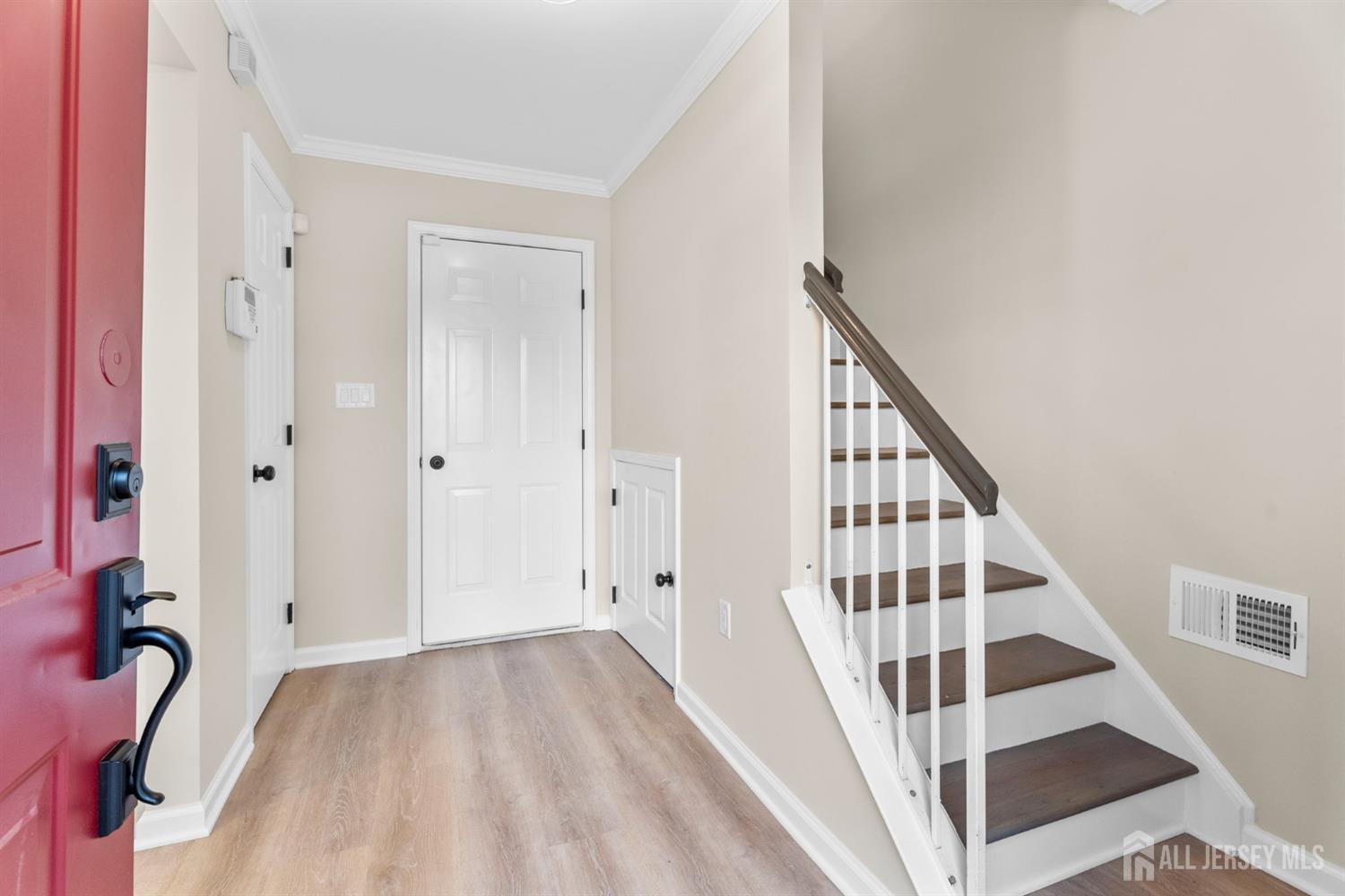 28 Giera Court, Sayreville NJ 08859 - View 5