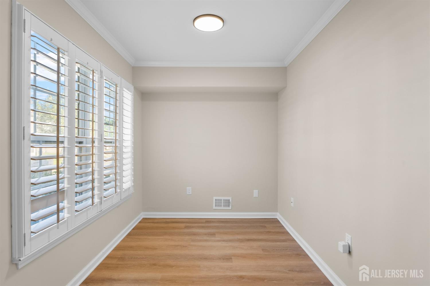 28 Giera Court, Sayreville NJ 08859 - View 3