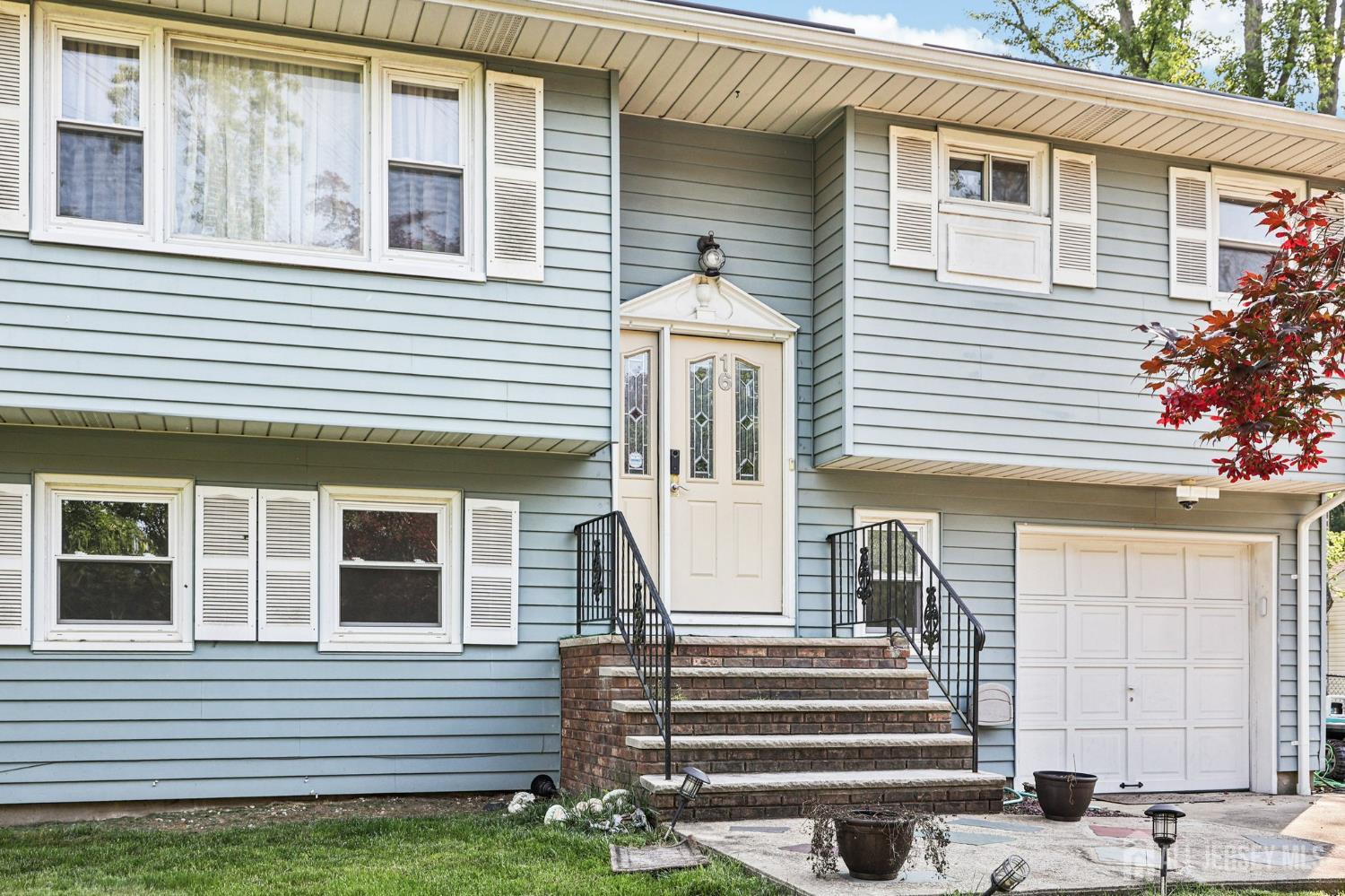 16 Kerschner Lane, East Brunswick NJ 08816 - View 2