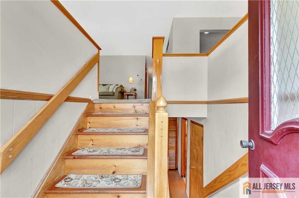 323 Green Street, Woodbridge Proper NJ 07095 - View 3