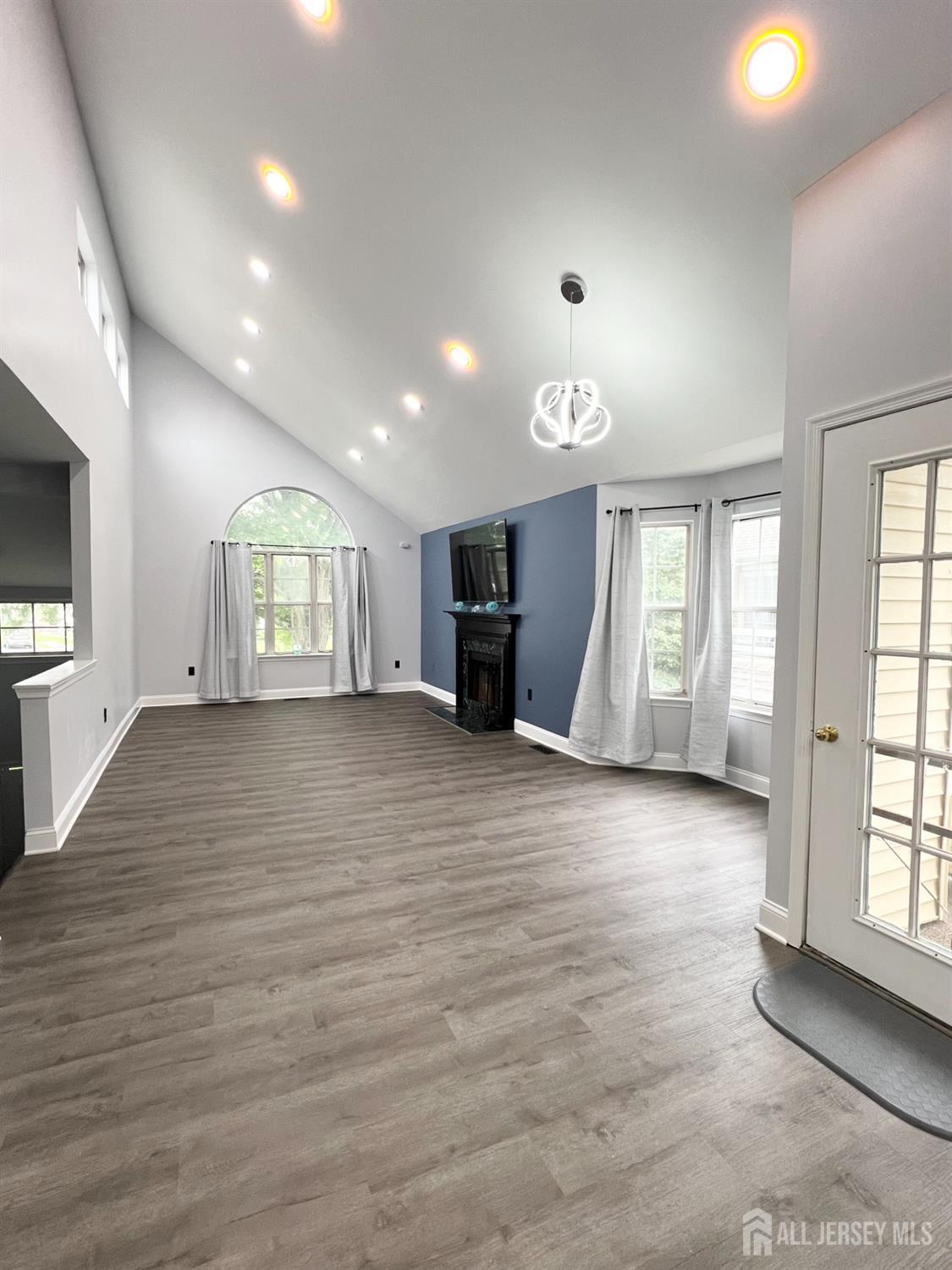 7 Powell Court, Hightstown NJ 08520 - View 3