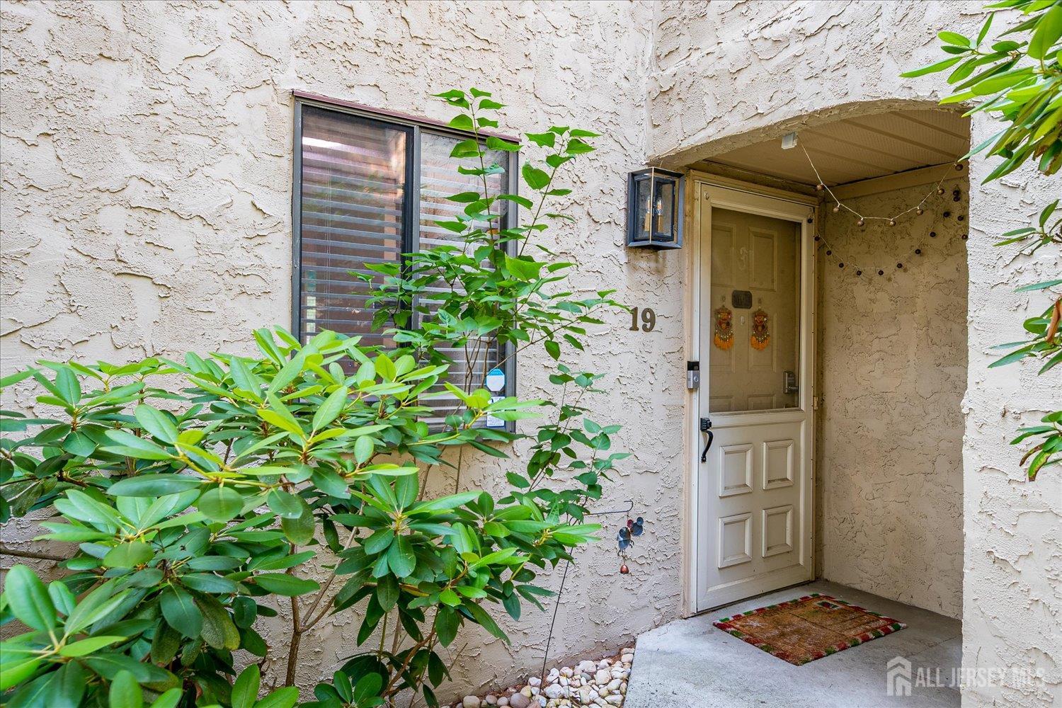 19 Carriage Place, Edison NJ 08820 - View 3