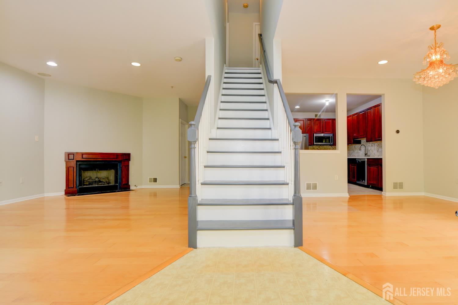 34 Forest Drive, Piscataway NJ 08844 - View 3
