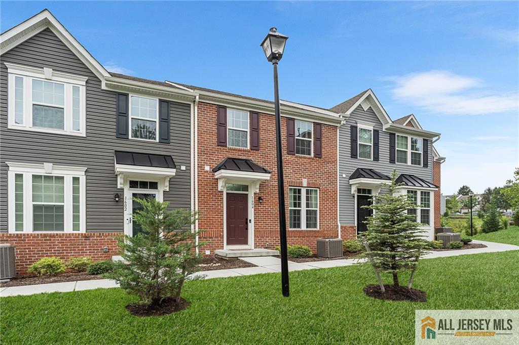1604 English Lane, Sayreville NJ 08859 - View 2