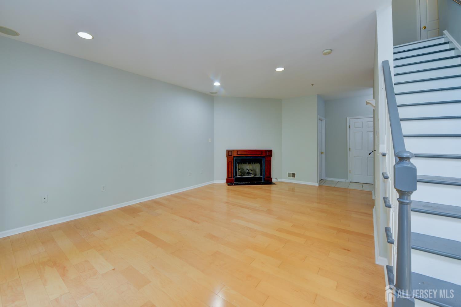 34 Forest Drive, Piscataway NJ 08844 - View 4