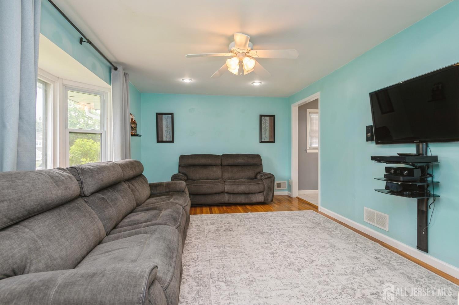 29 De Stefano Avenue, Spotswood NJ 08884 - View 2
