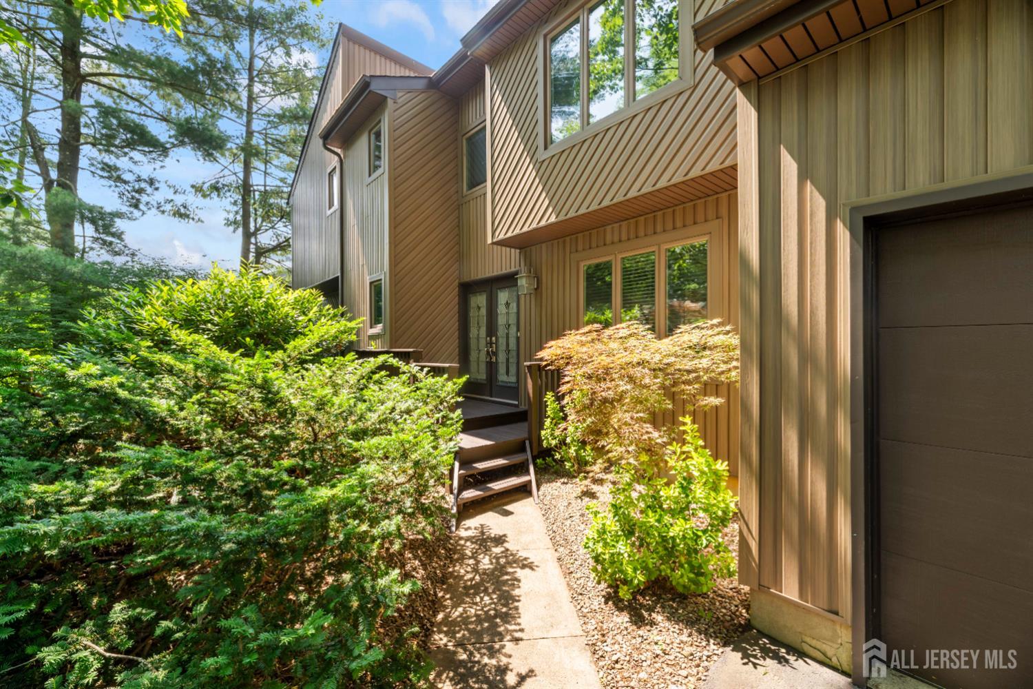 17 Theodore Drive, East Brunswick NJ 08816 - View 4