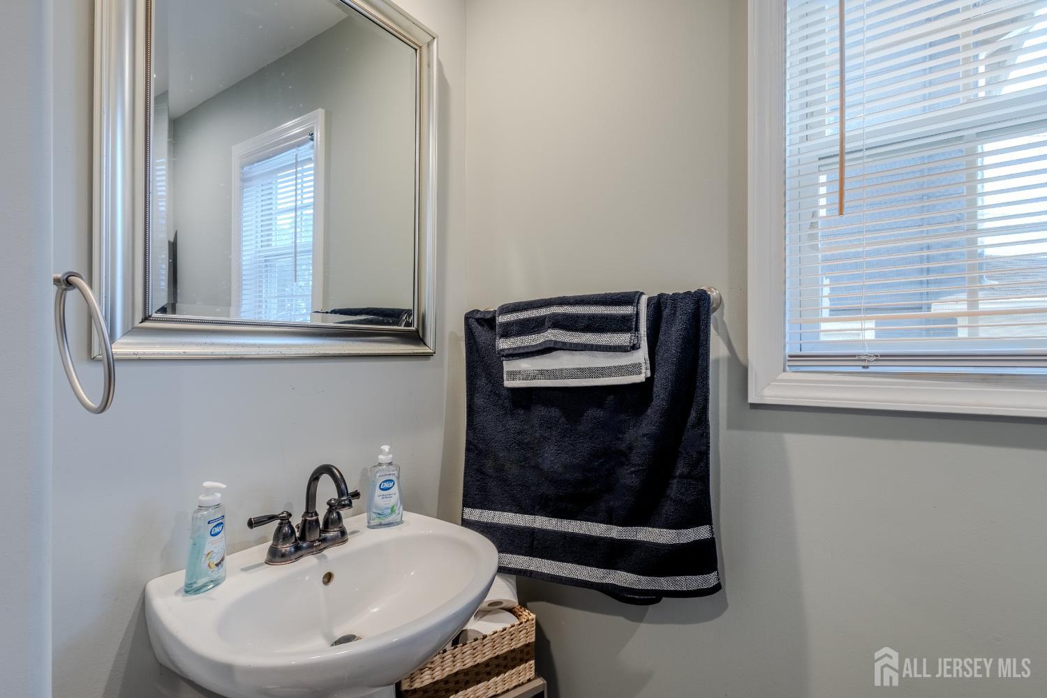 250 Whittier Avenue, Dunellen NJ 08812 - View 5