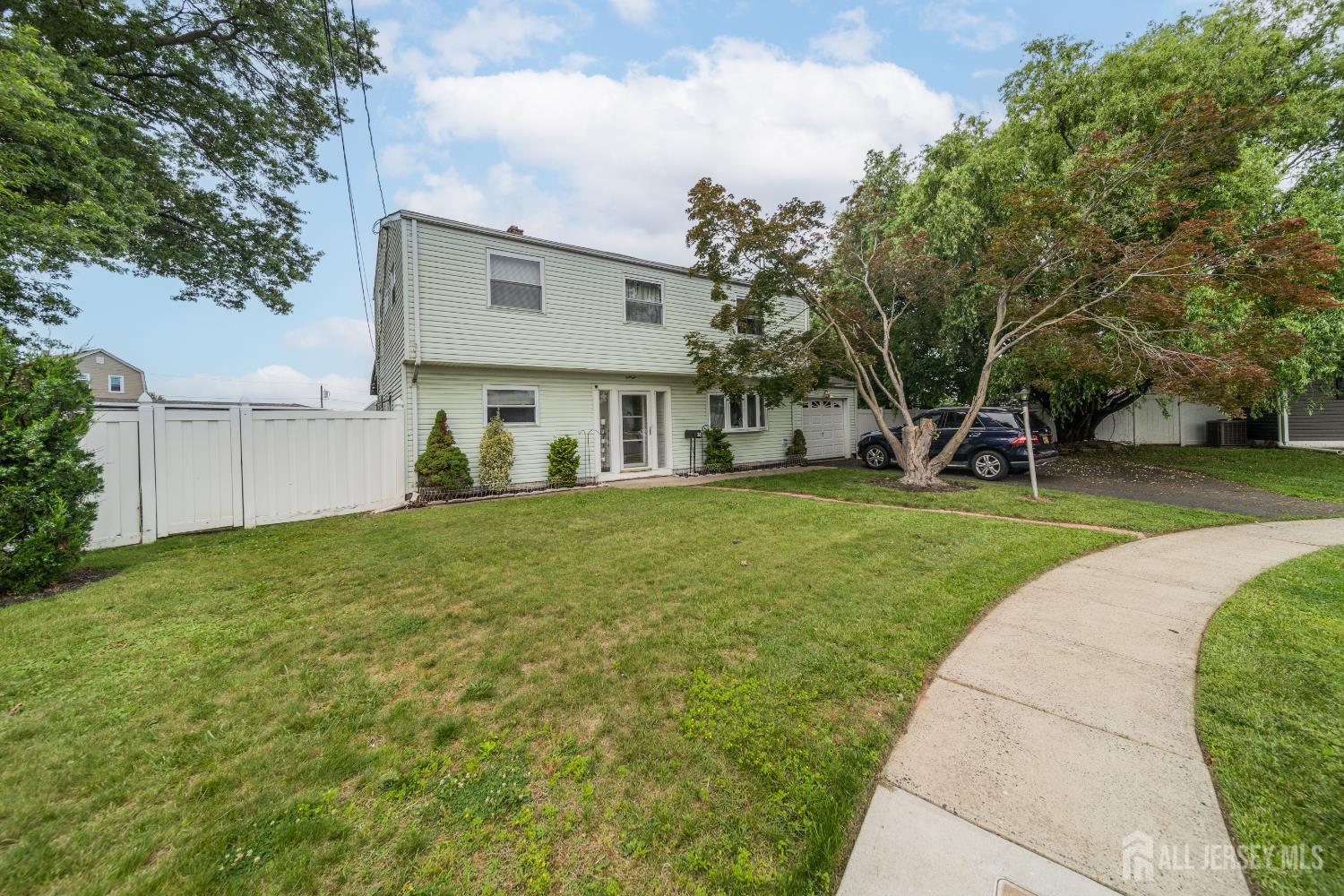 28 Bailey Place, Sewaren NJ 07077 - View 2