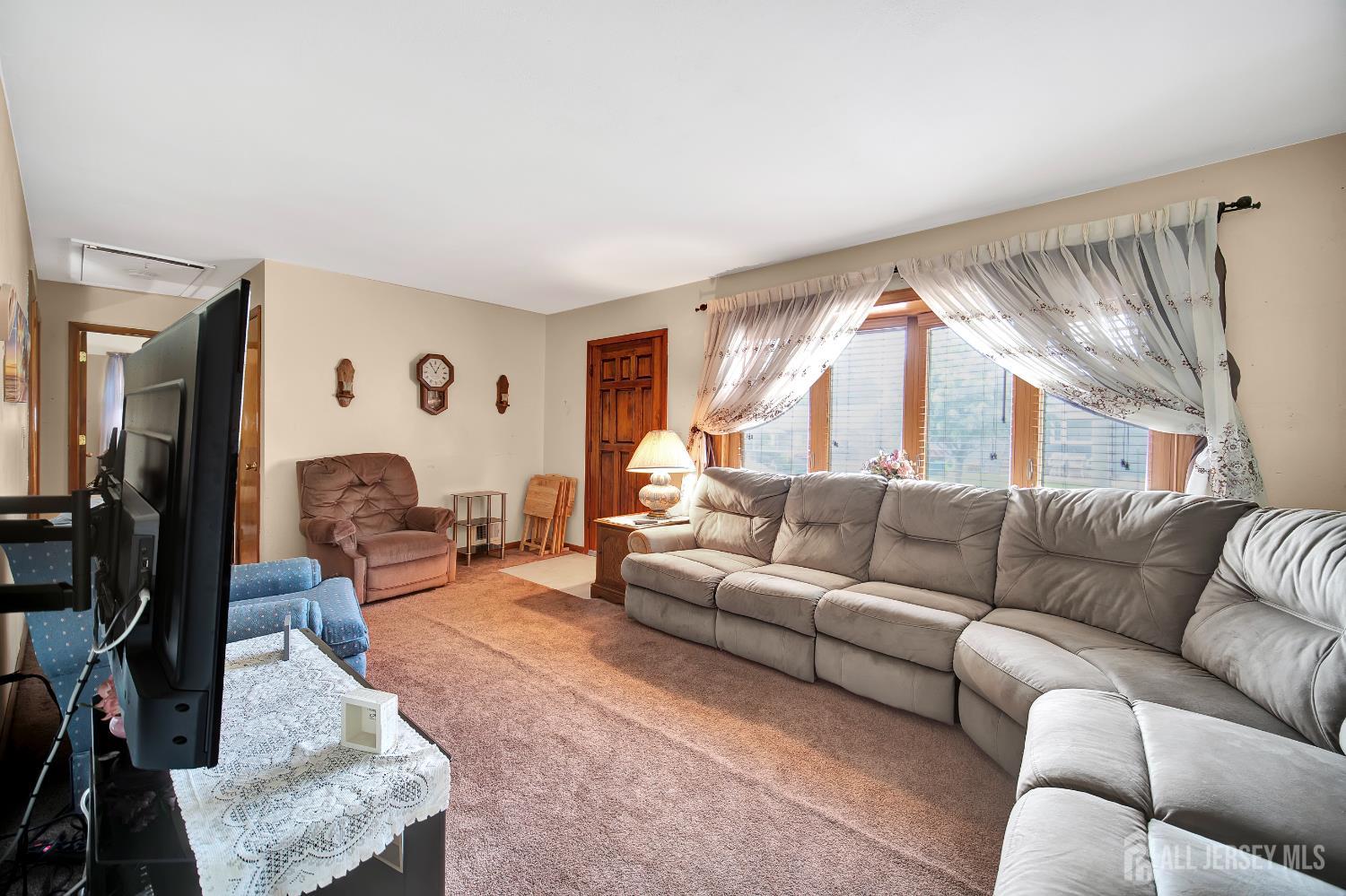 72 1st Avenue, Port Reading NJ 07064 - View 4