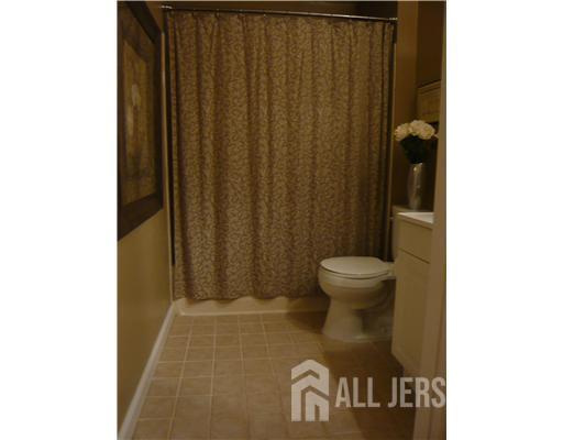 8201 Tamarron Drive, Plainsboro NJ 08536 - View 5