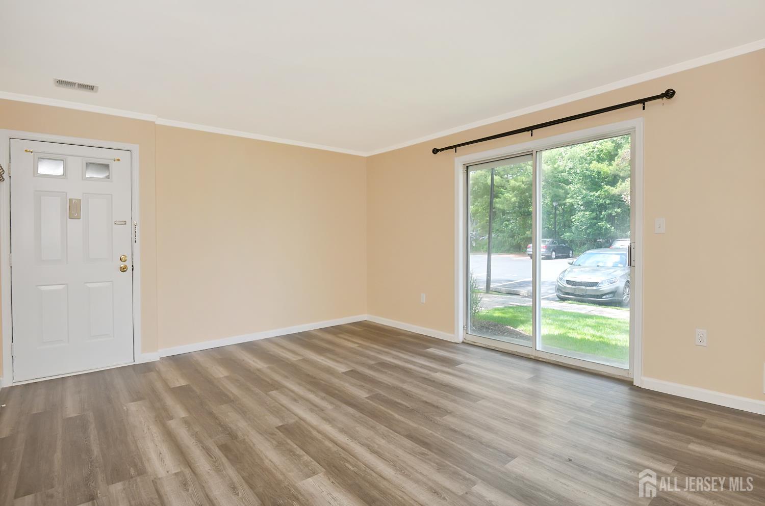 11 Coral Tree Court, Lawrence NJ 08648 - View 5