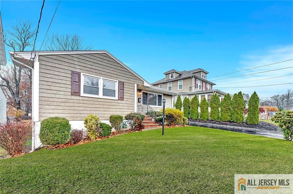 440 East Avenue, Sewaren NJ 07077 - View 4