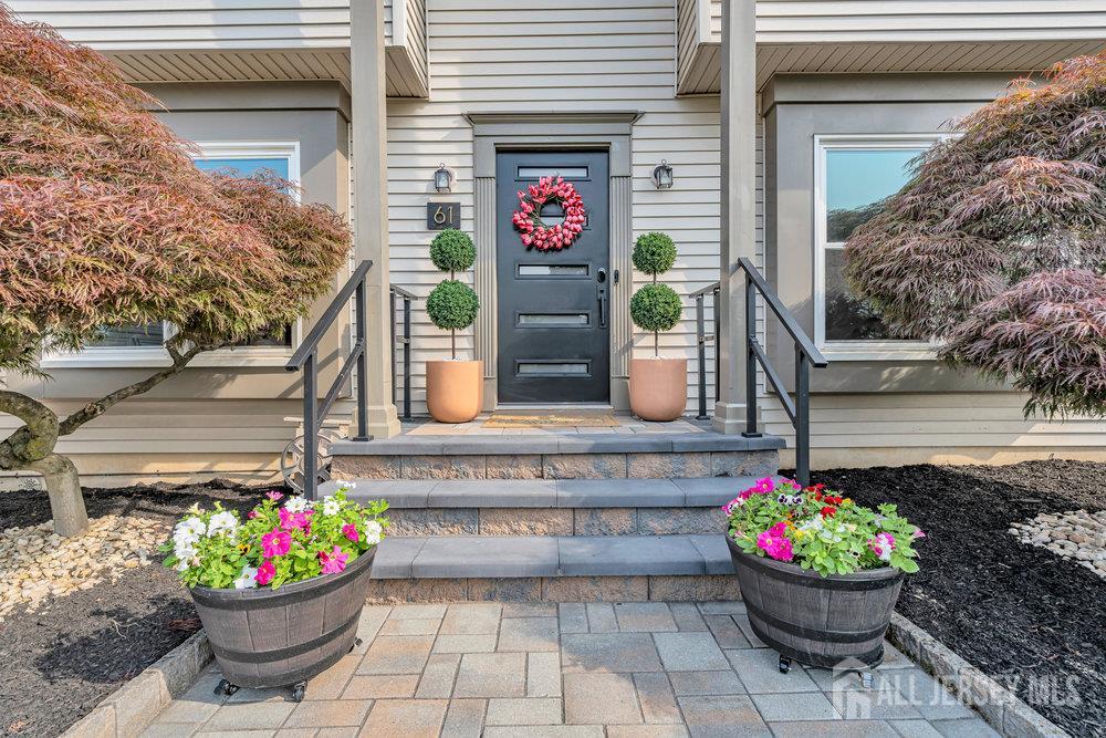 61 Lynn Court, North Brunswick NJ 08902 - View 2