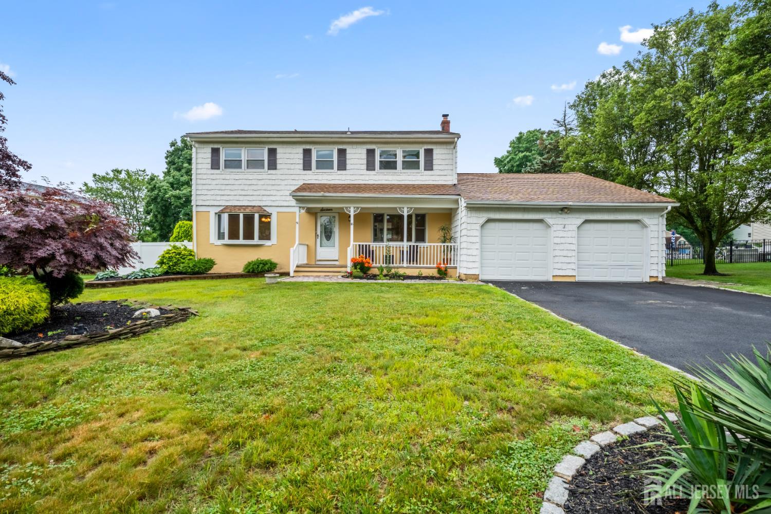 16 London Drive, East Brunswick NJ 08816 - View 2