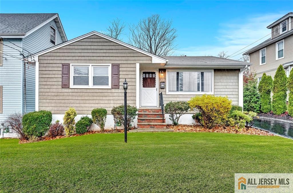440 East Avenue, Sewaren NJ 07077 - View 2