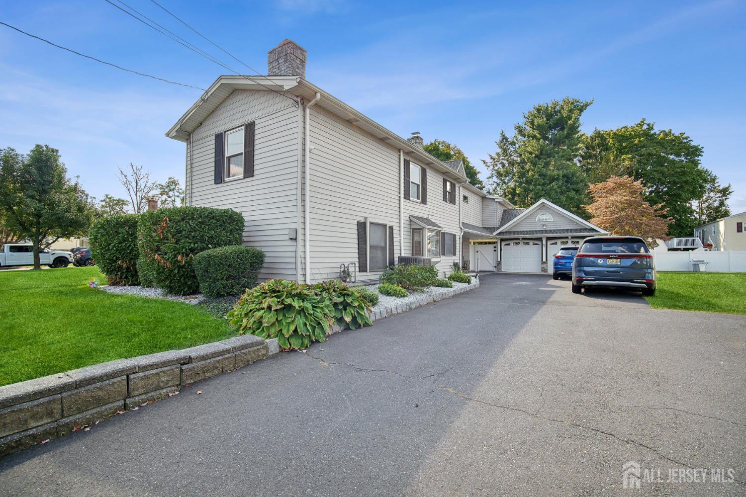 51 Greenbrook Road, Middlesex NJ 08846 - View 3