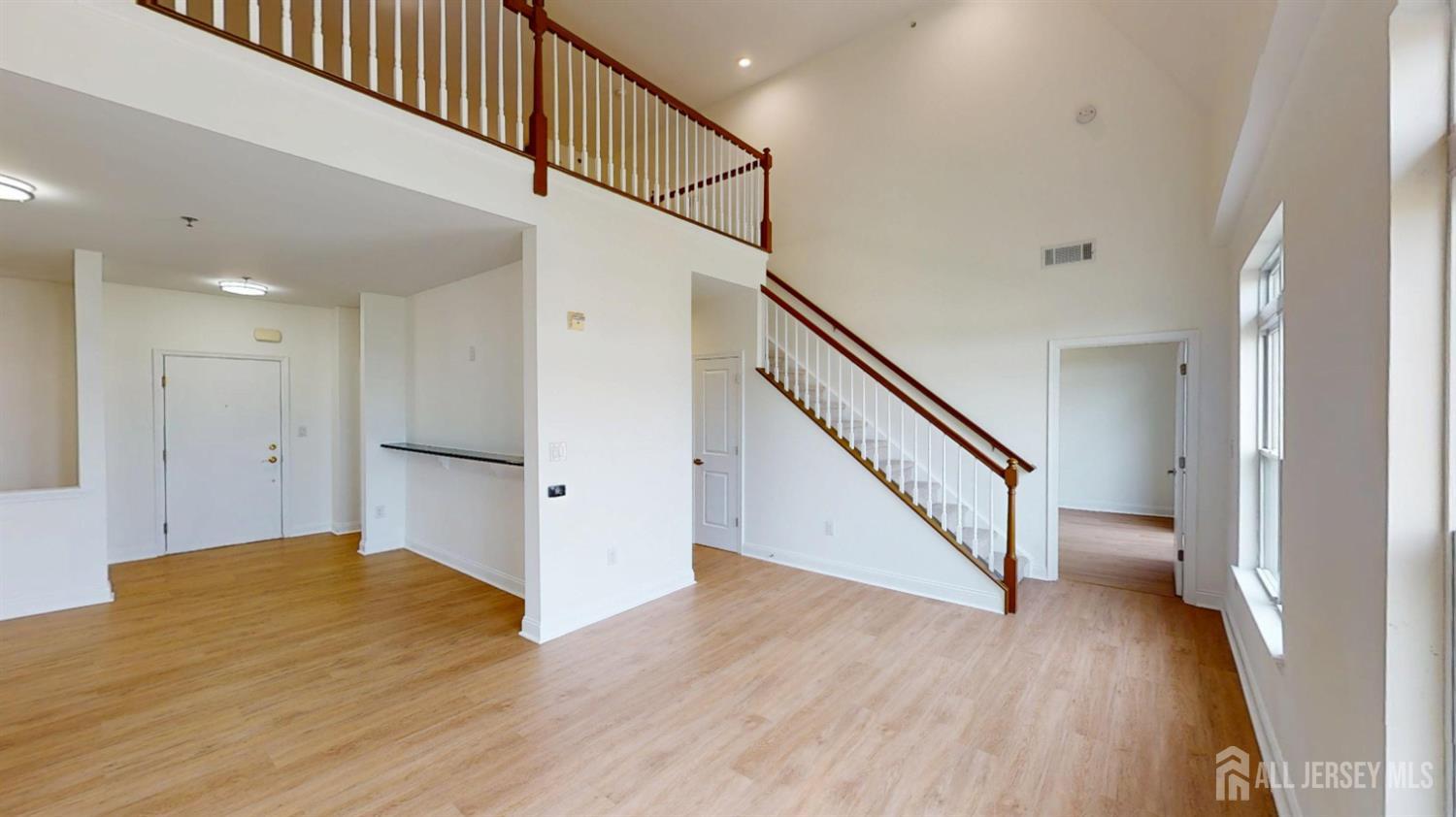 6404 Fernandez Court, Sayreville NJ 08859 - View 2